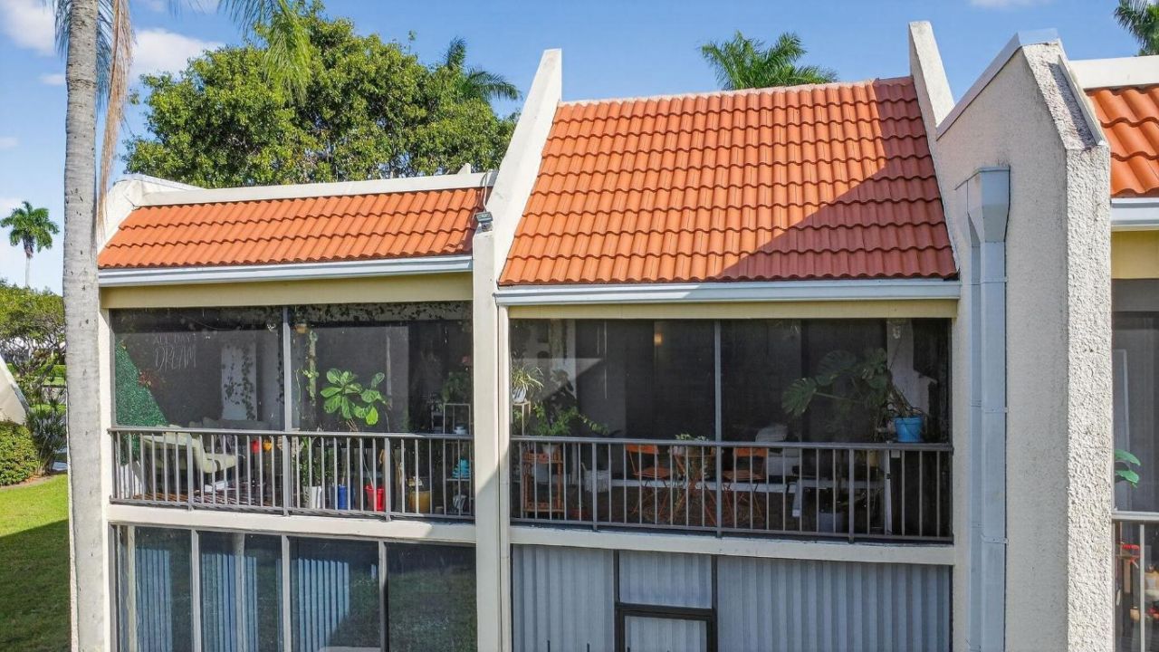 1801 Presidential Way, Unit D204, West Palm Beach, FL 33401 Photo