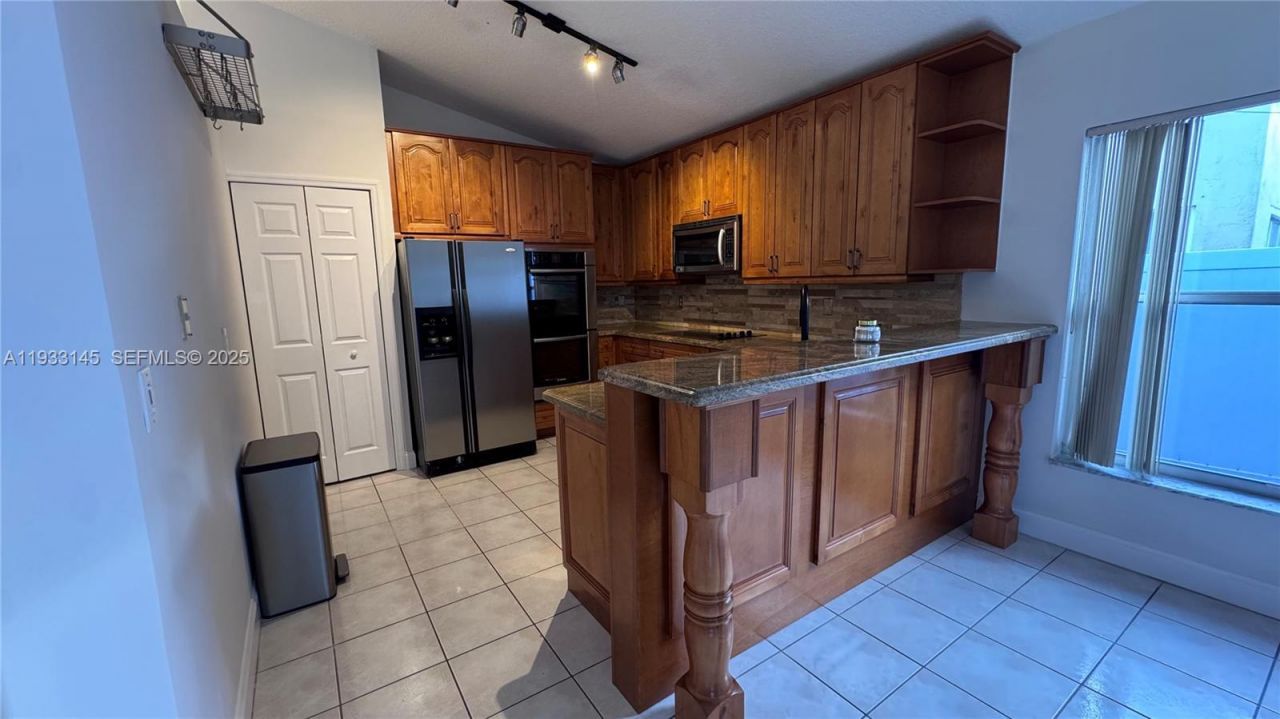 326 SW 162nd Ave , Pembroke Pines, FL 33027 Photo