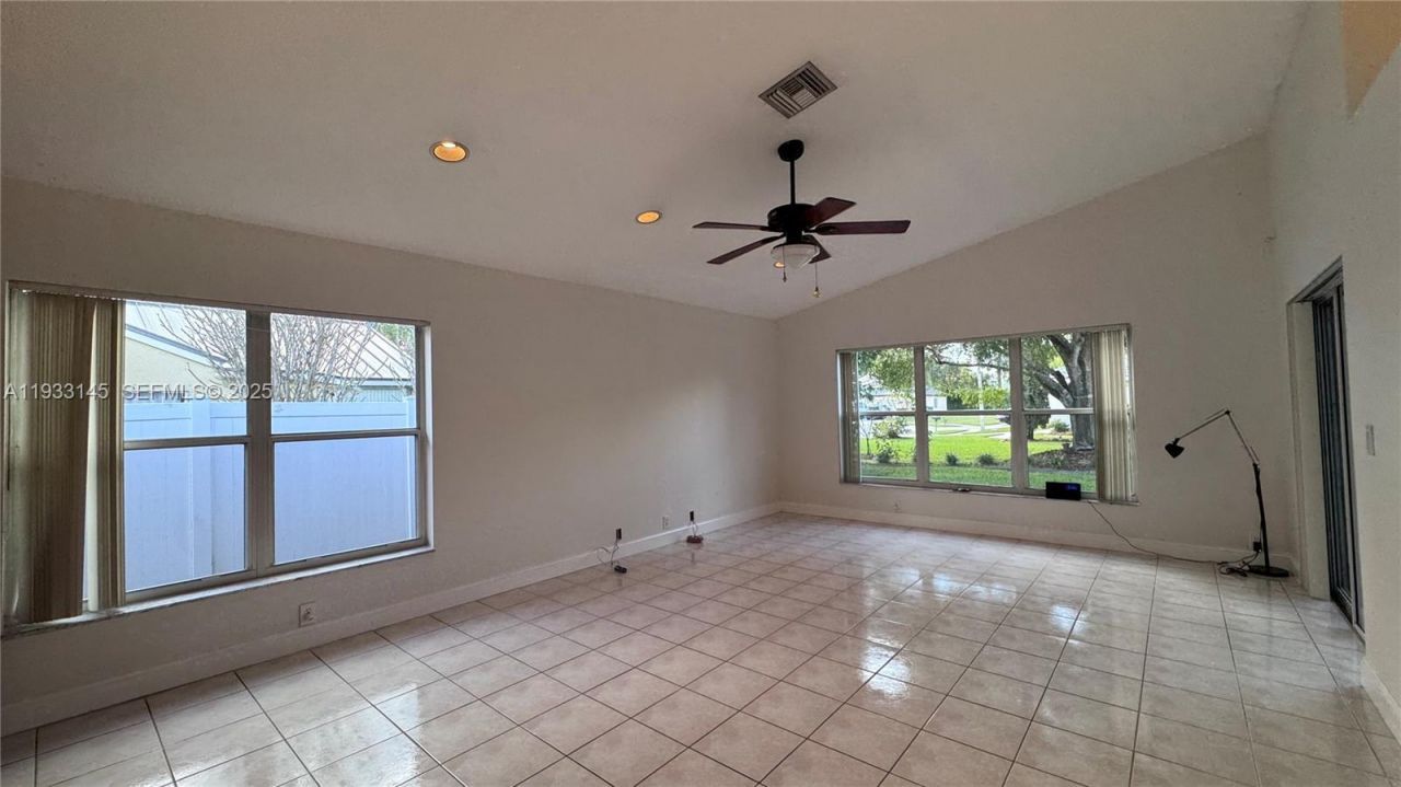 326 SW 162nd Ave , Pembroke Pines, FL 33027 Photo