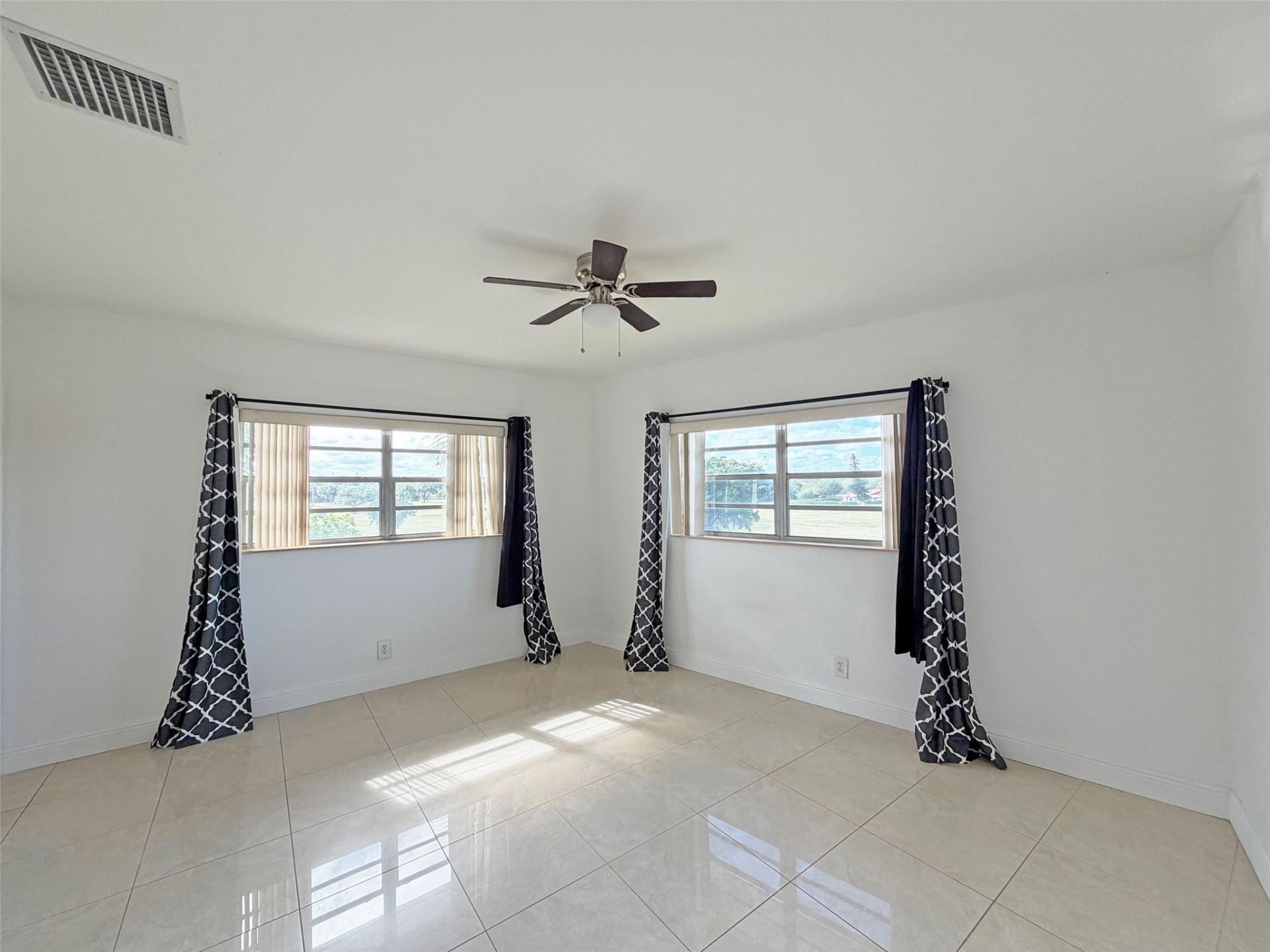 5601 NW 2nd Ave, Unit 325, Boca Raton, FL 33487 Photo
