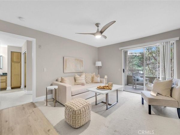 2450 San Gabriel Way, Unit 208, Corona, CA 92882