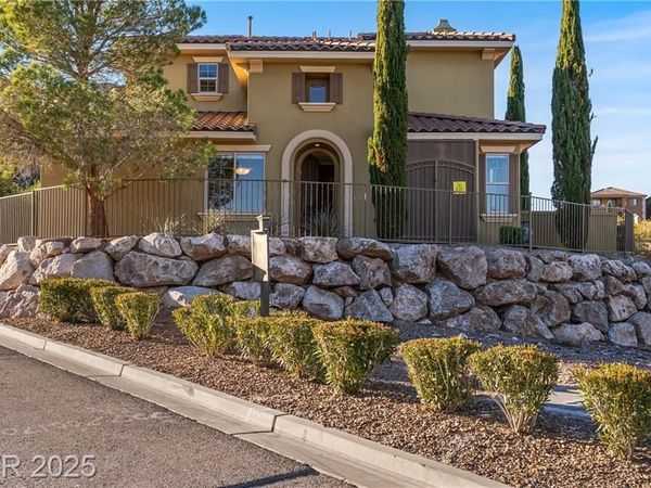 21 Via Mantova, Unit 3, Henderson, NV 89011