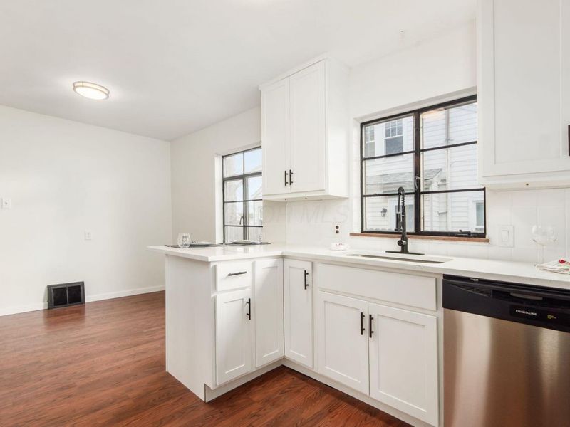 227 S Sylvan Avenue, Columbus, OH 43204 Photo 5