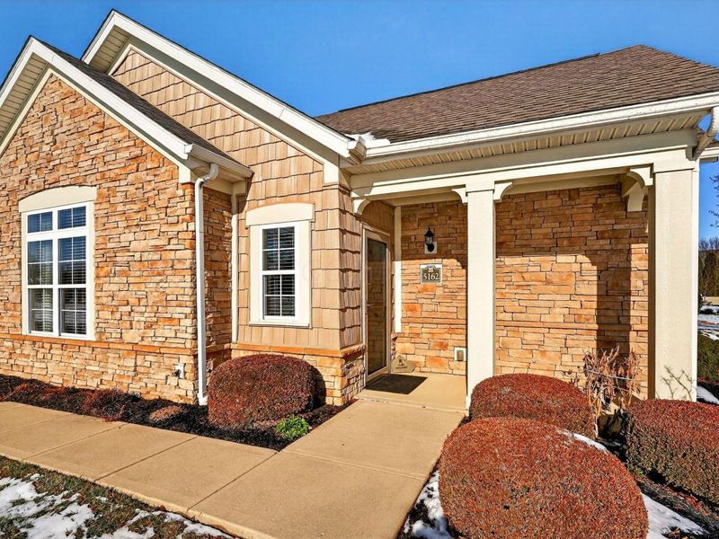 5162 Hayden Woods Lane, Unit 22, Hilliard, OH 43026 Photo 1