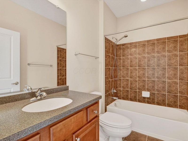 5162 Hayden Woods Lane, Unit 22, Hilliard, OH 43026 Photo 38