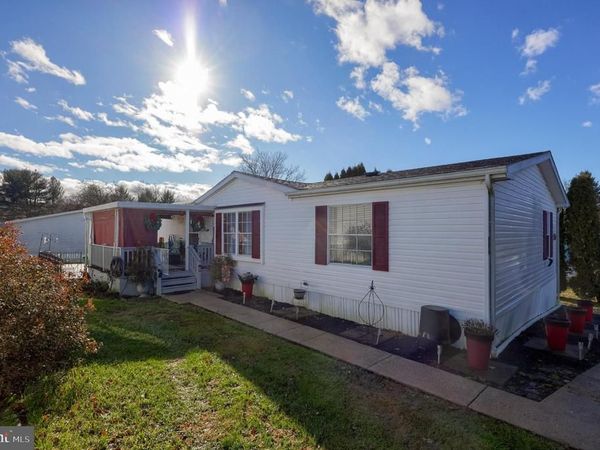 104 FOX RUN COURT, LANCASTER, PA 17603