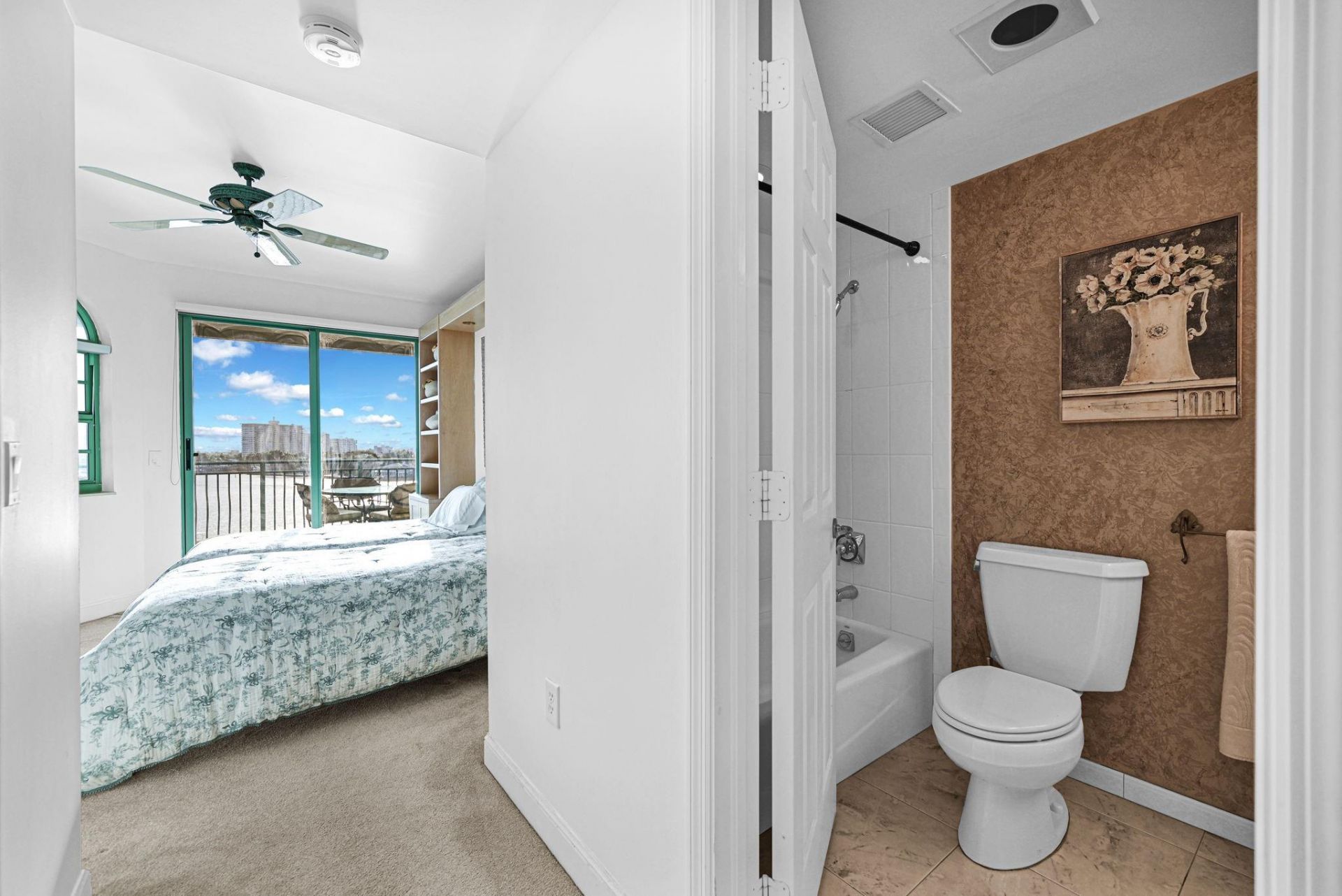 301 N Birch Road, Unit 6S, Fort Lauderdale, FL 33304 Photo