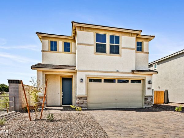 7409 W Peck Drive, Glendale, AZ 85303