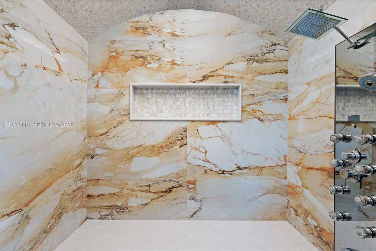 919 92nd St, Surfside, FL 33154 Photo