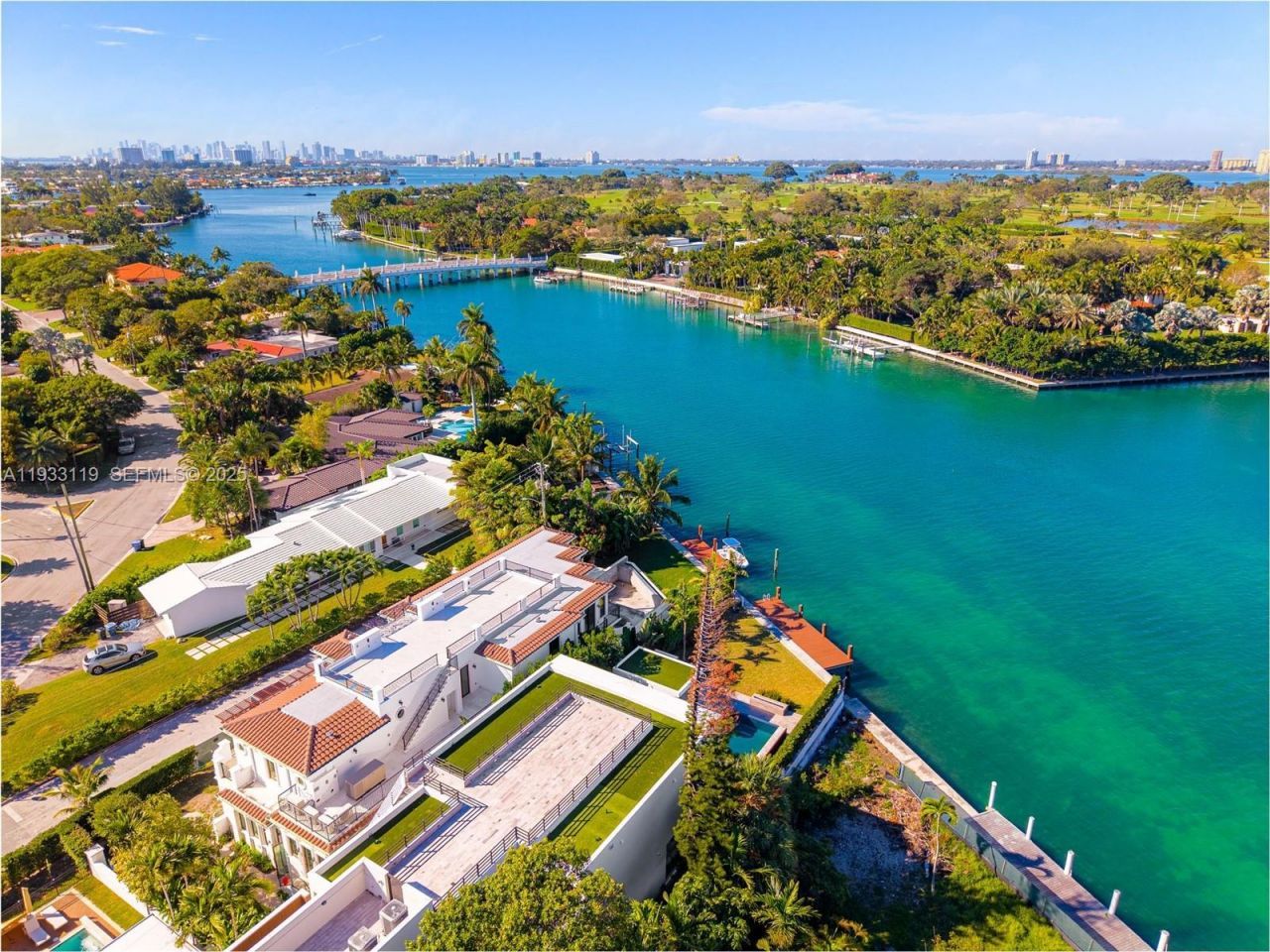 919 92nd St, Surfside, FL 33154 Photo