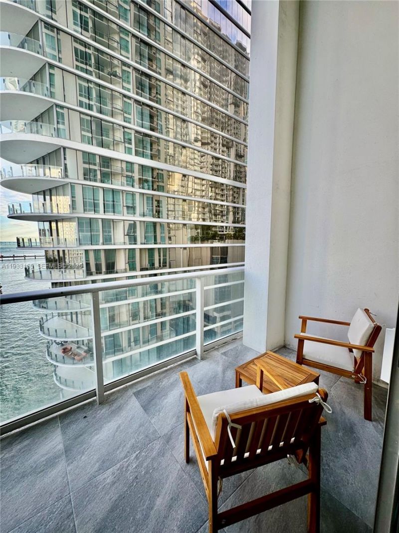 300 S Biscayne Blvd, Unit L-1210, Miami, FL 33131 Photo