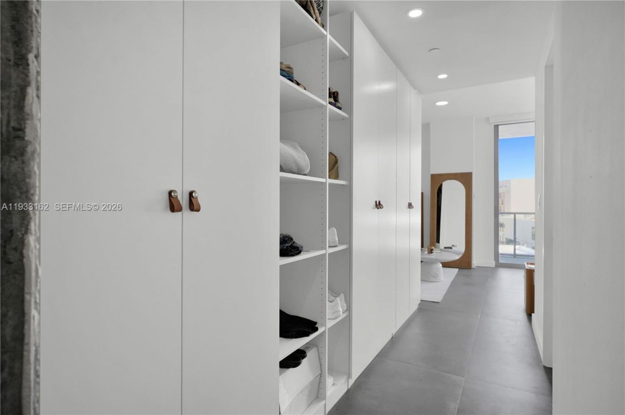 3470 E Coast Ave, Unit H0606, Miami, FL 33137 Photo