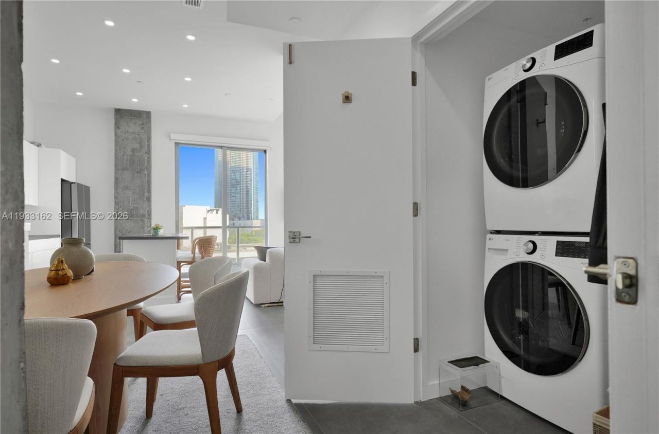 3470 E Coast Ave, Unit H0606, Miami, FL 33137 Photo