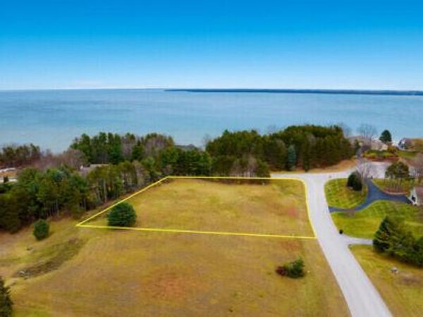 12251 E Spinnaker Lane, Suttons Bay, MI 49682