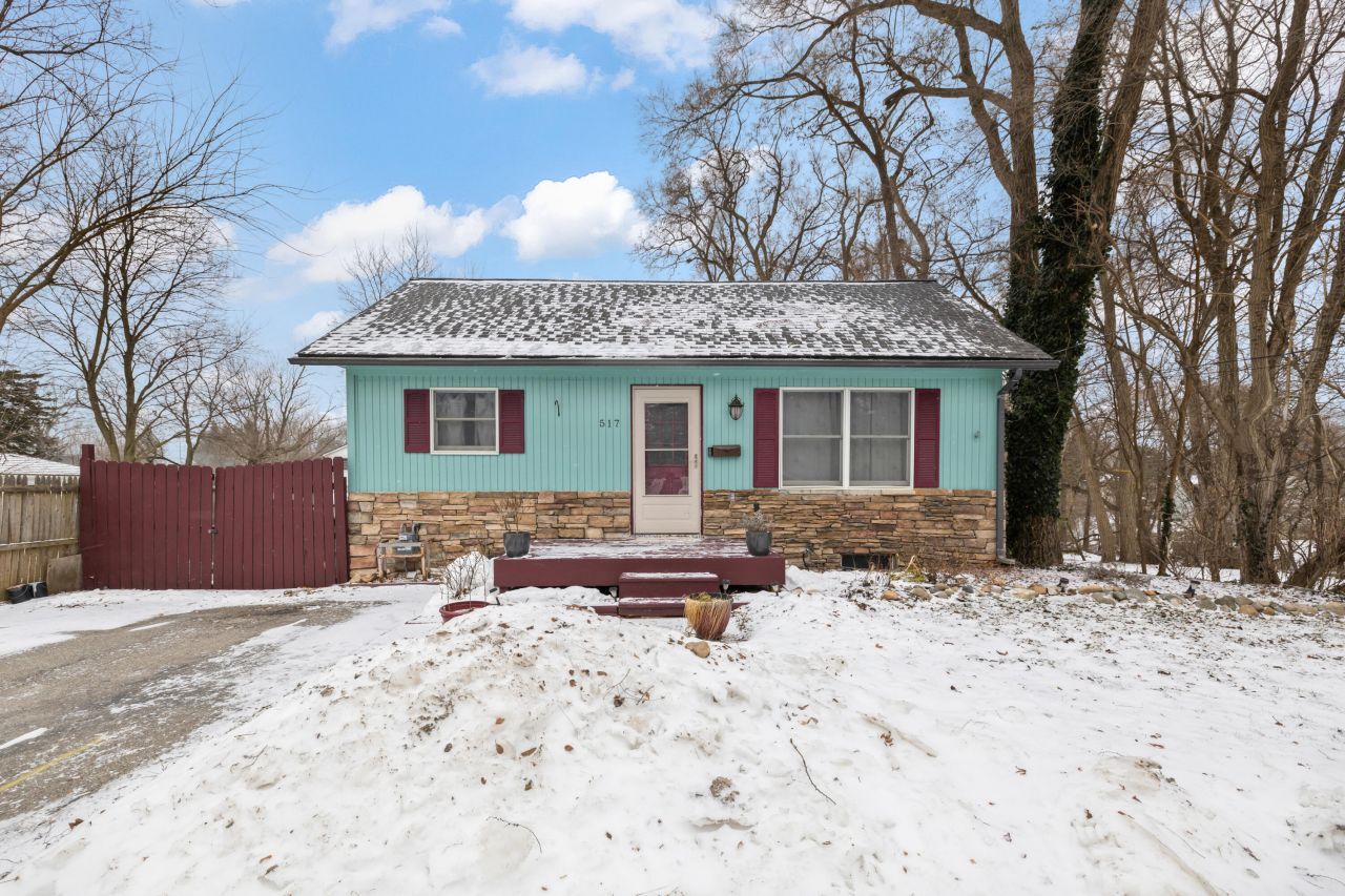 517 W Commerce Street, Milford, MI 48381 Main Photo