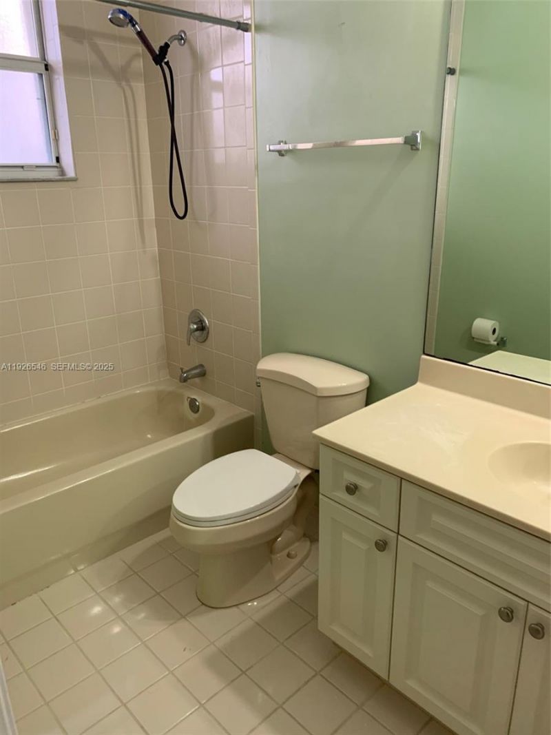 7116 W Pinecreek Way , Coconut Creek, FL 33073 Photo