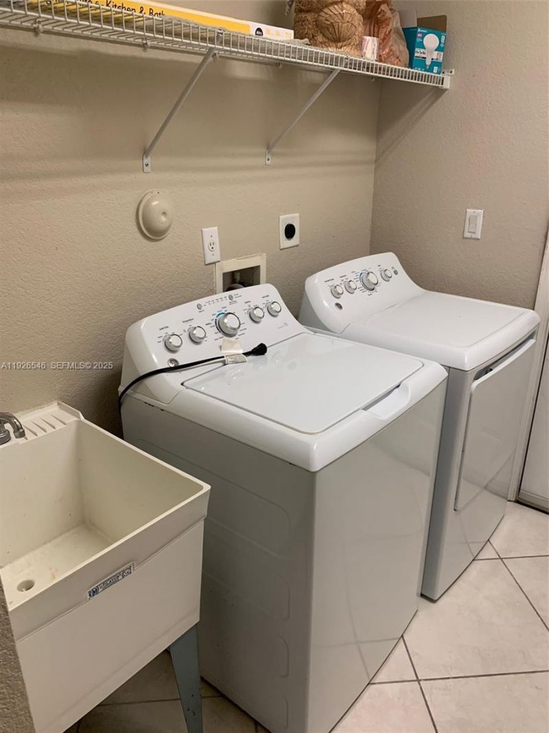 7116 W Pinecreek Way , Coconut Creek, FL 33073 Photo