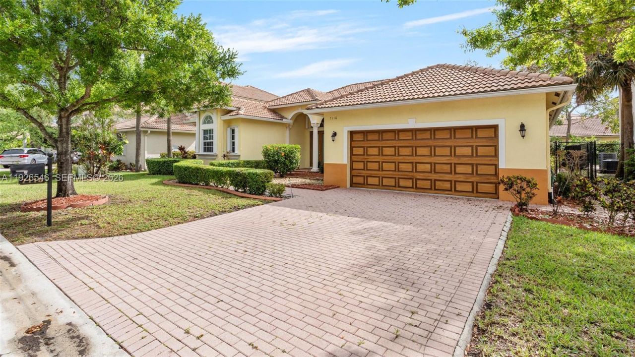 7116 W Pinecreek Way, Coconut Creek, FL 33073 Photo