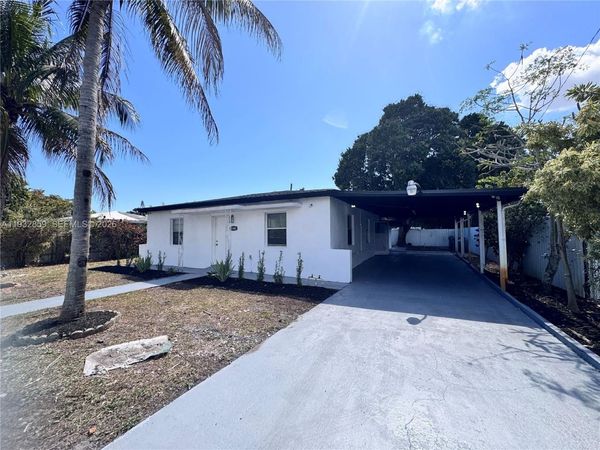 1040 Curtiss Dr, Opa-Locka, FL 33054