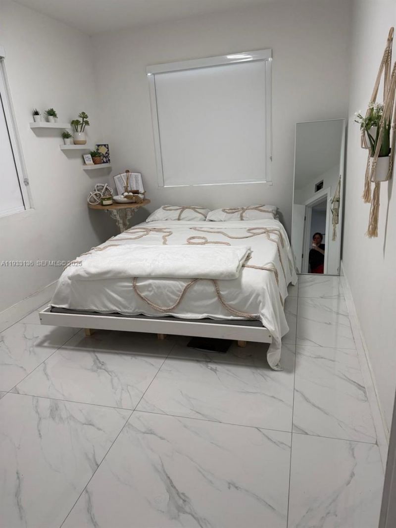 5168 E 8th Ln, Hialeah, FL 33013 Photo