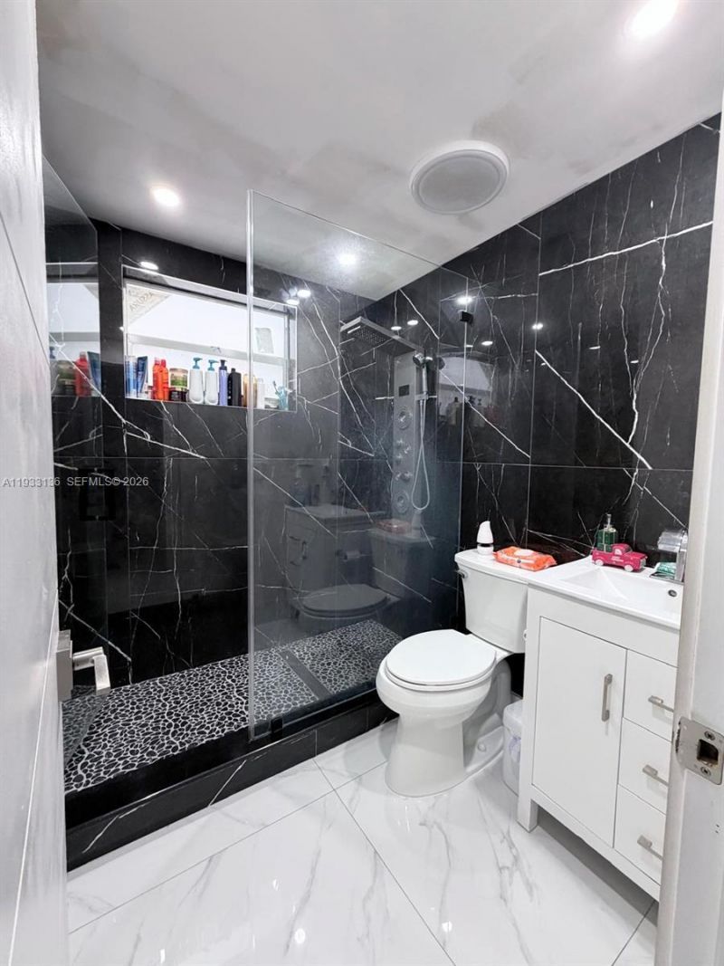 5168 E 8th Ln, Hialeah, FL 33013 Photo