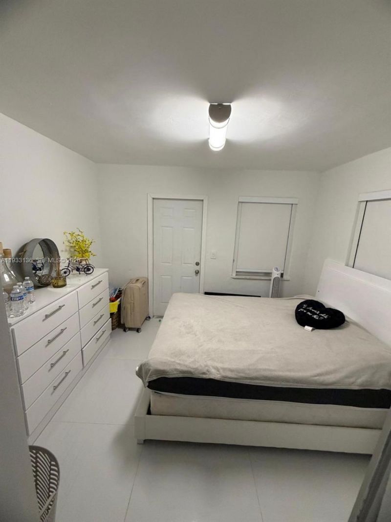 5168 E 8th Ln, Hialeah, FL 33013 Photo