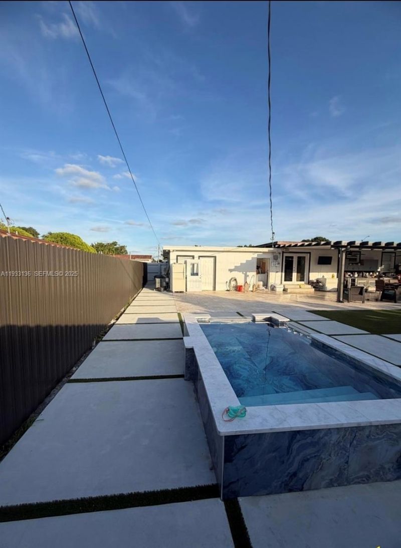 5168 E 8th Ln, Hialeah, FL 33013 Photo