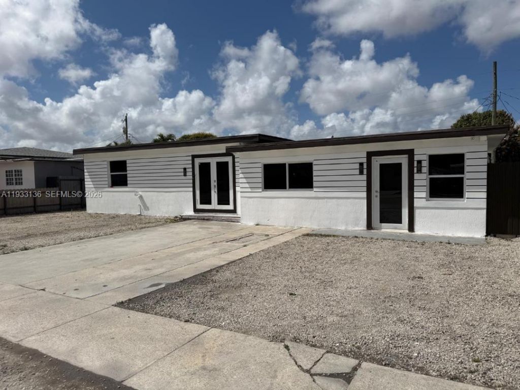 5168 E 8th Ln, Hialeah, FL 33013 Photo