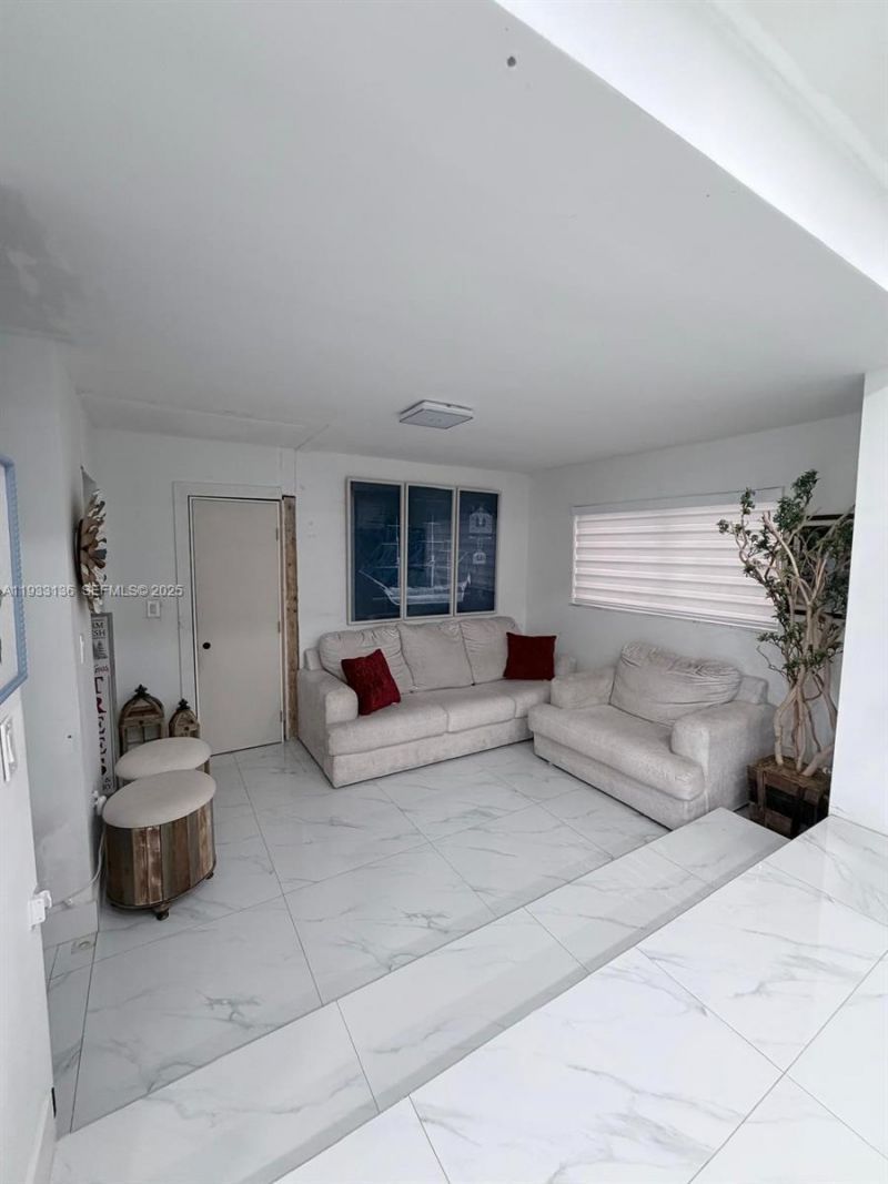 5168 E 8th Ln, Hialeah, FL 33013 Photo