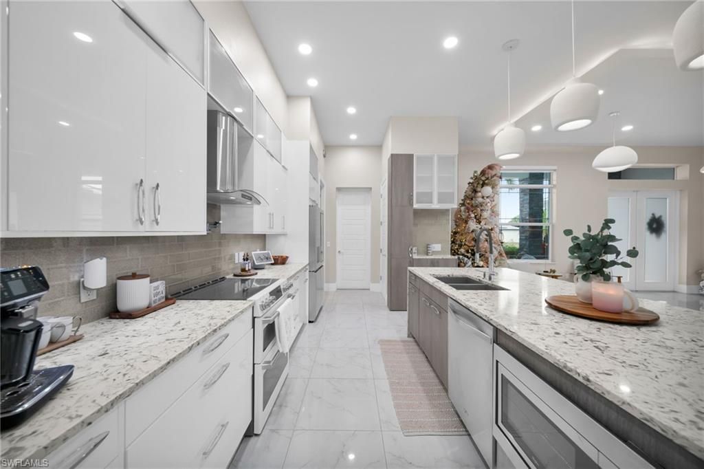 2612 SW 24th Ave, Cape Coral, FL 33914 Photo