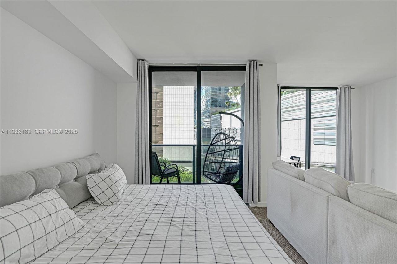 31 SE 6th St , Unit 805, Miami, FL 33131 Photo