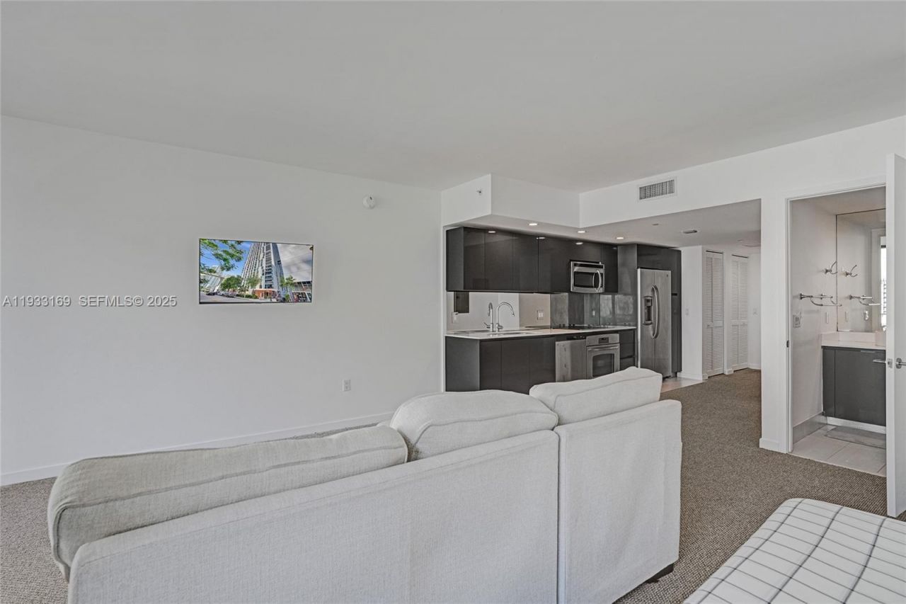 31 SE 6th St , Unit 805, Miami, FL 33131 Photo