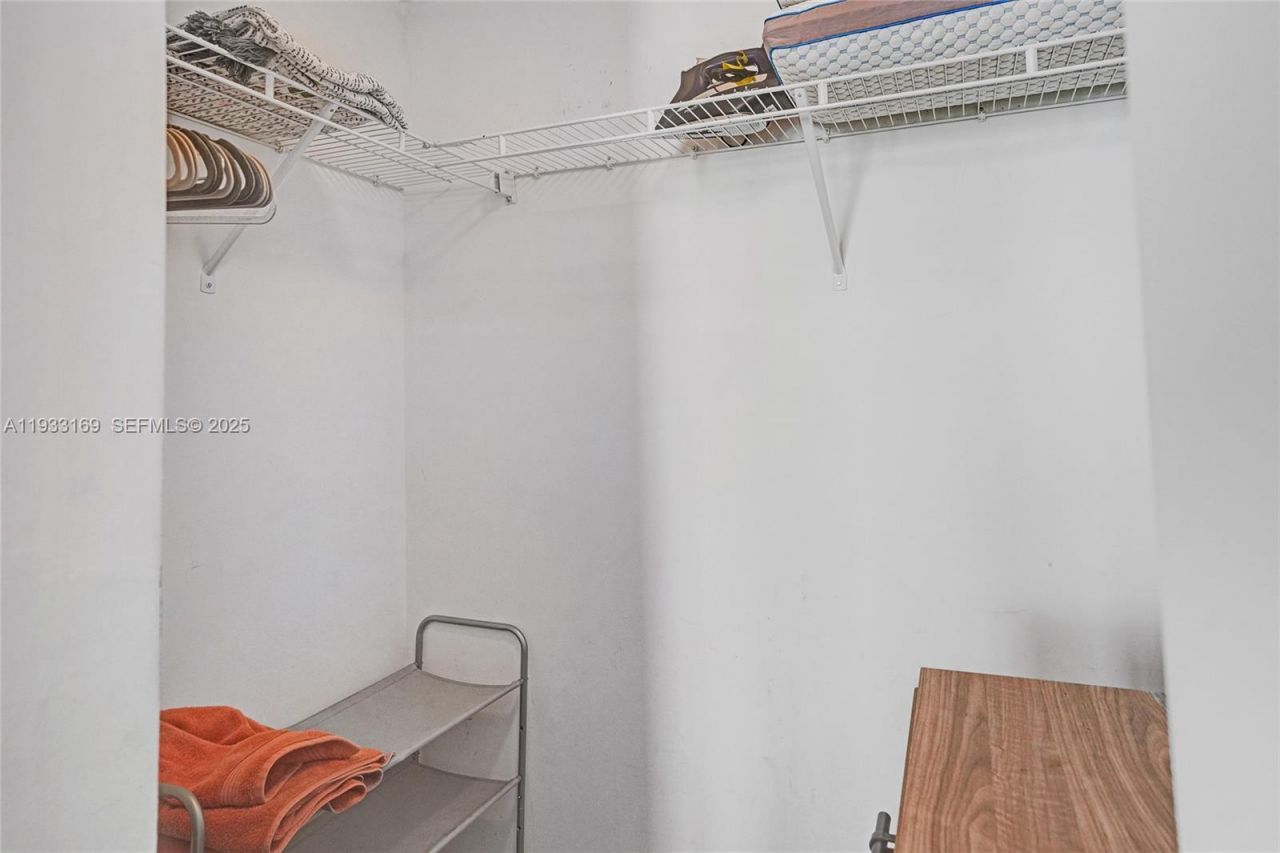 31 SE 6th St , Unit 805, Miami, FL 33131 Photo