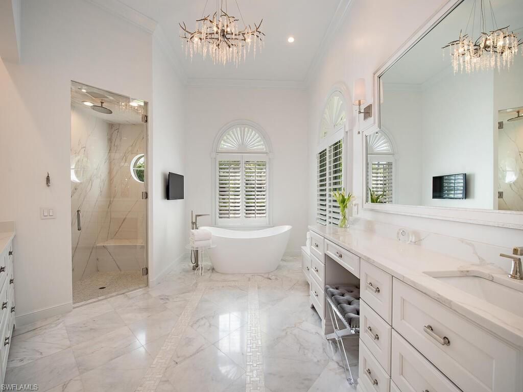 Xxx Lantern Ln, Naples, FL 34102 Photo
