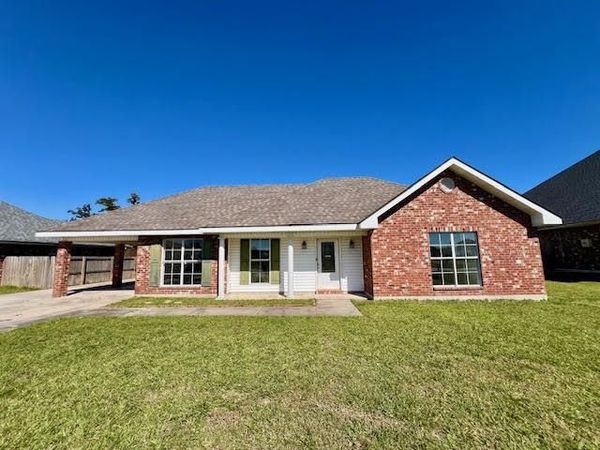115 Lunenburg Street, Houma, LA 70364