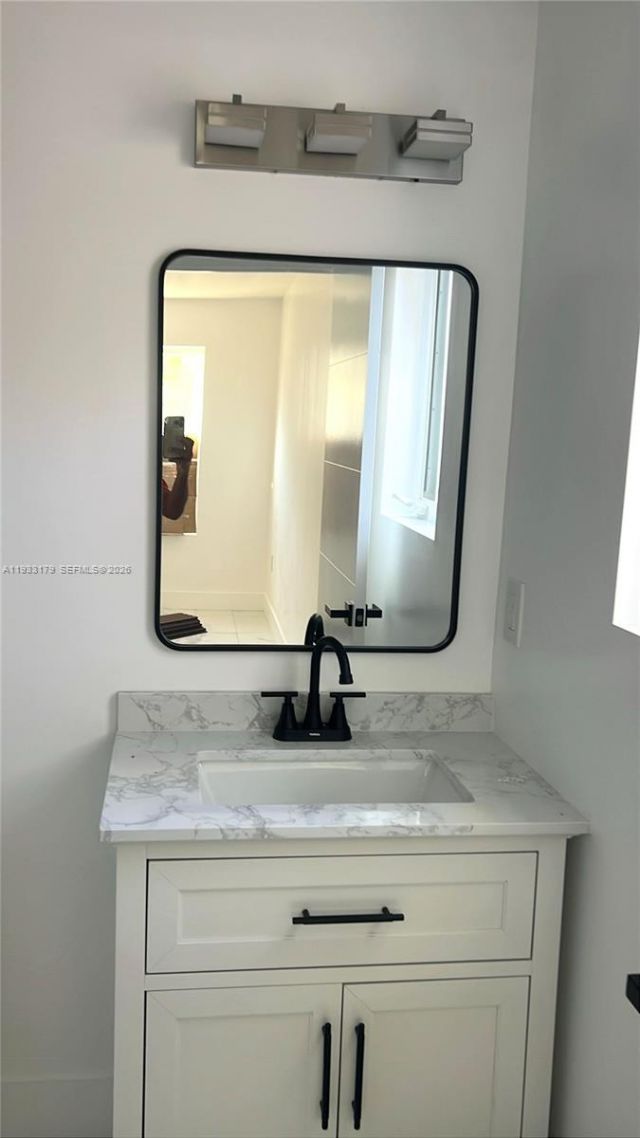 1629 NW 40th St, Miami, FL 33142 Photo