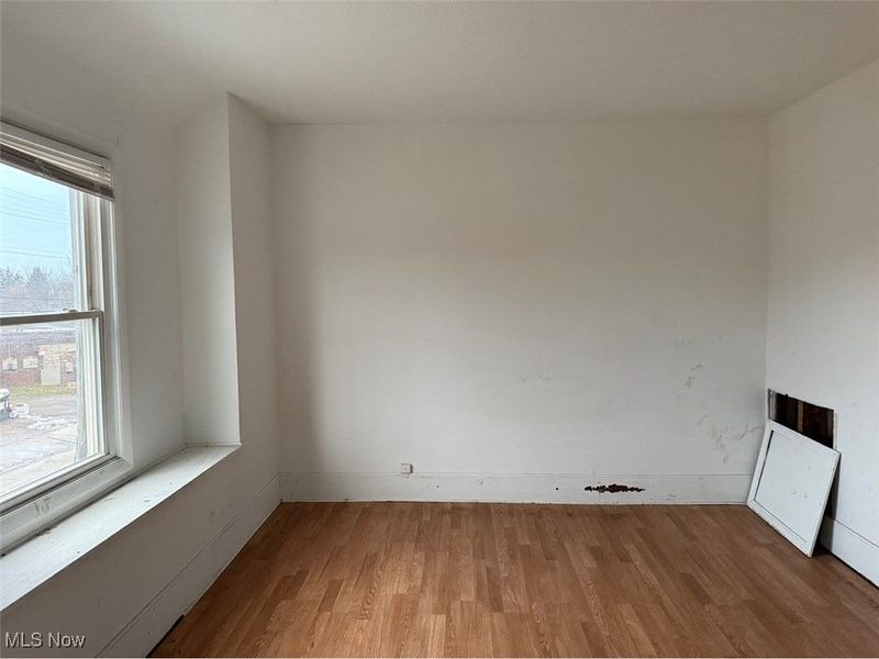 7611 Marble Avenue, Cleveland, OH 44105 Photo 17