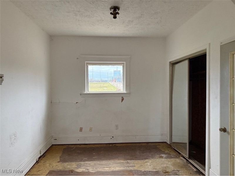 7611 Marble Avenue, Cleveland, OH 44105 Photo 6