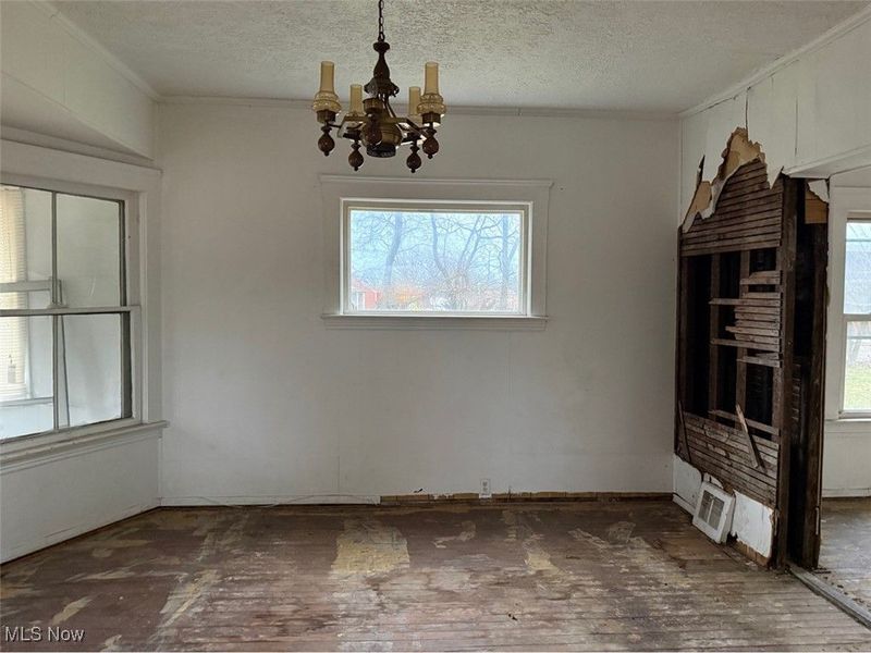 7611 Marble Avenue, Cleveland, OH 44105 Photo 7