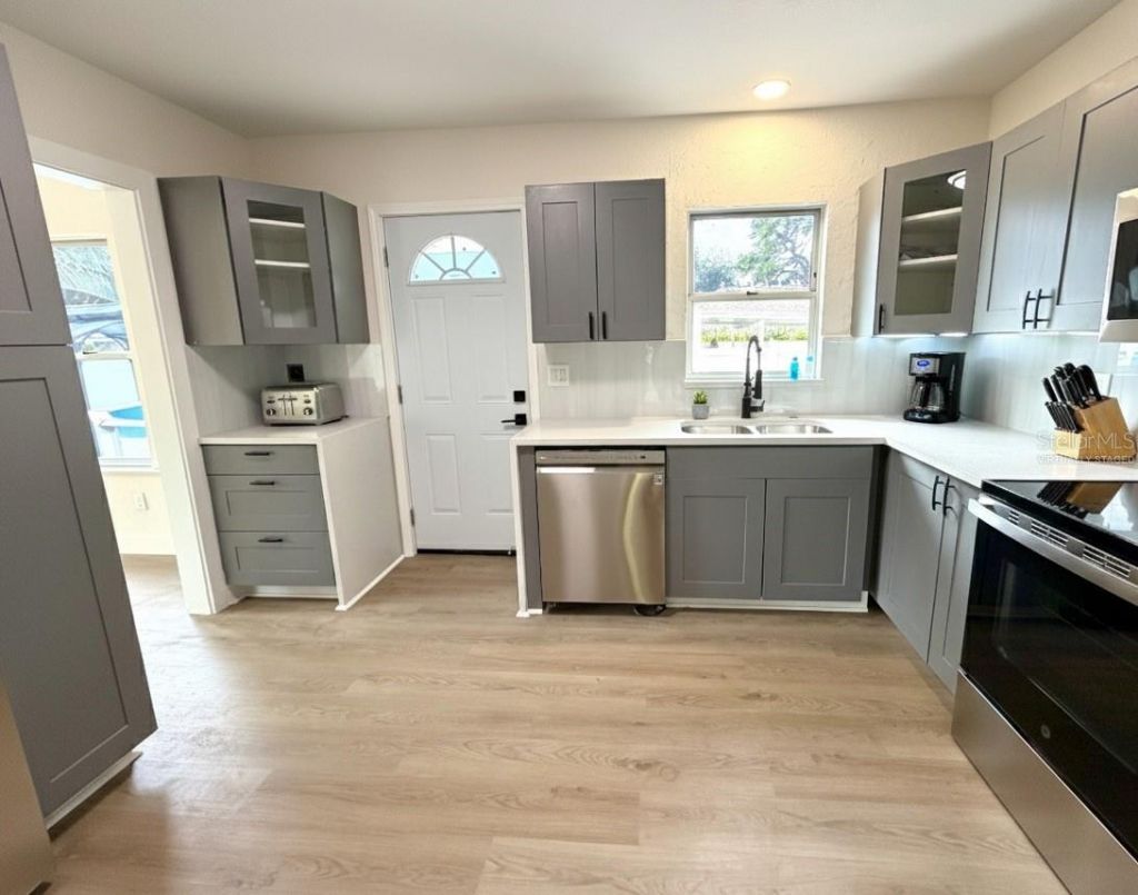 2401 8th Avenue N, Saint Petersburg, FL 33713 Photo