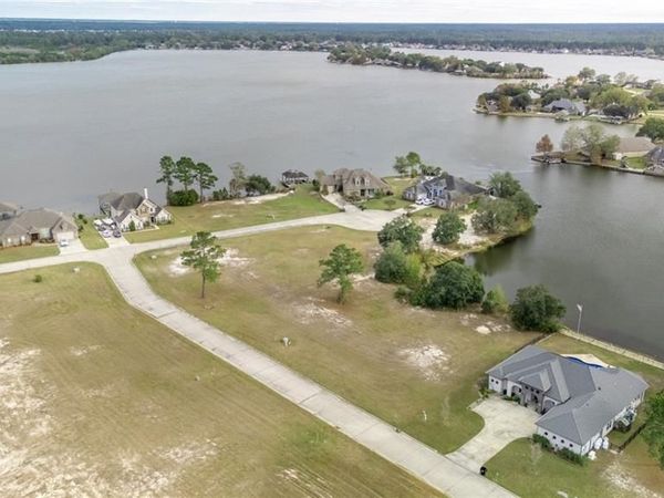 620 RAMSEY SPRING Drive, Covington, LA 70435