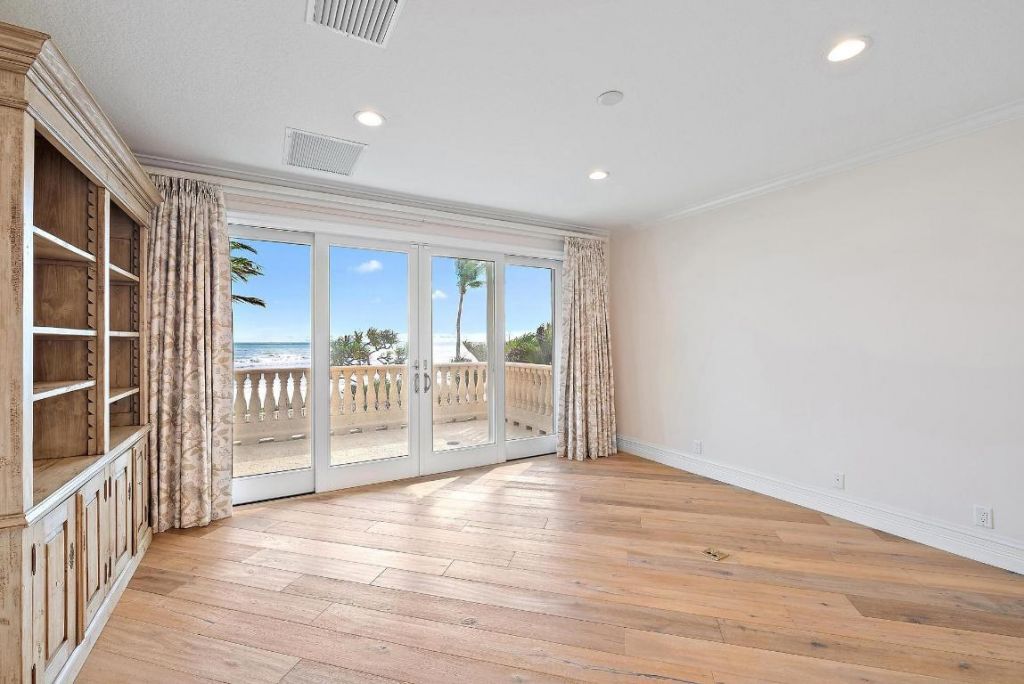 712 Ocean Drive, Juno Beach, FL 33408 Photo