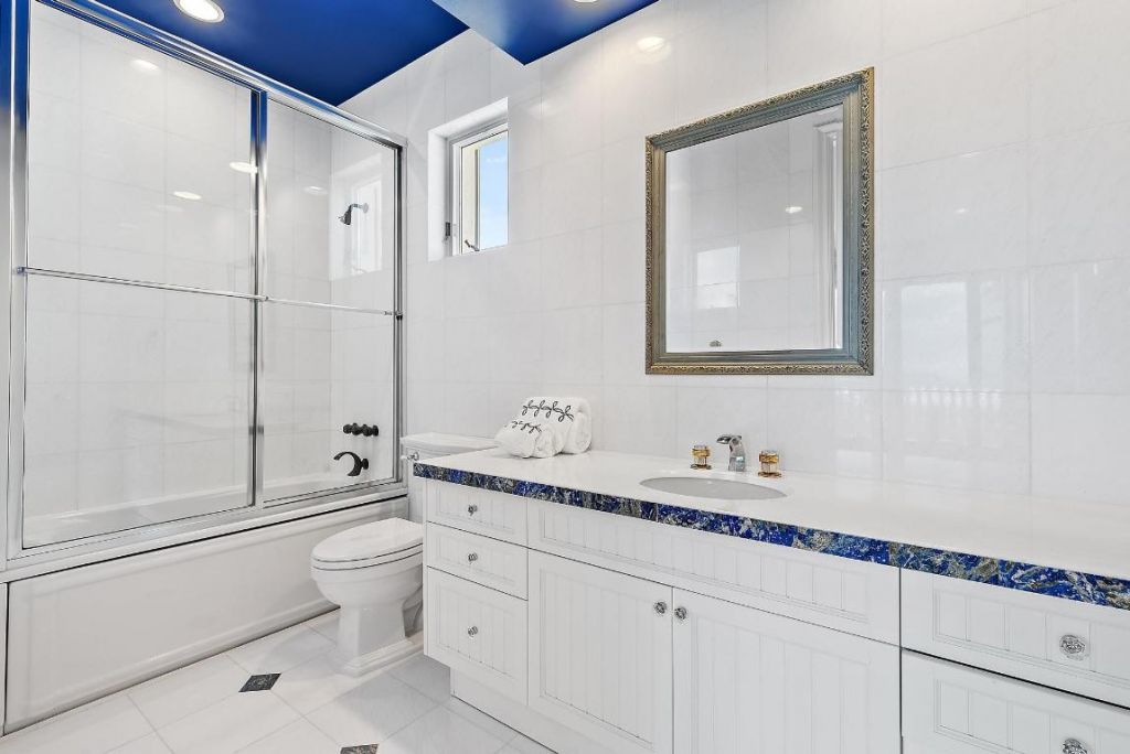 712 Ocean Drive, Juno Beach, FL 33408 Photo