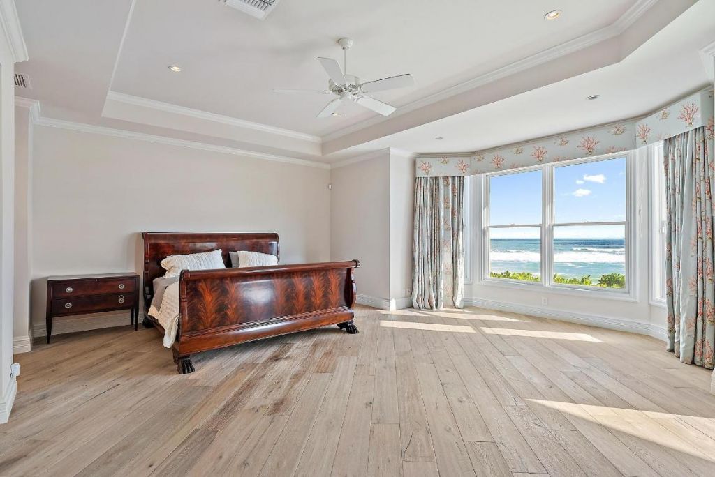 712 Ocean Drive, Juno Beach, FL 33408 Photo