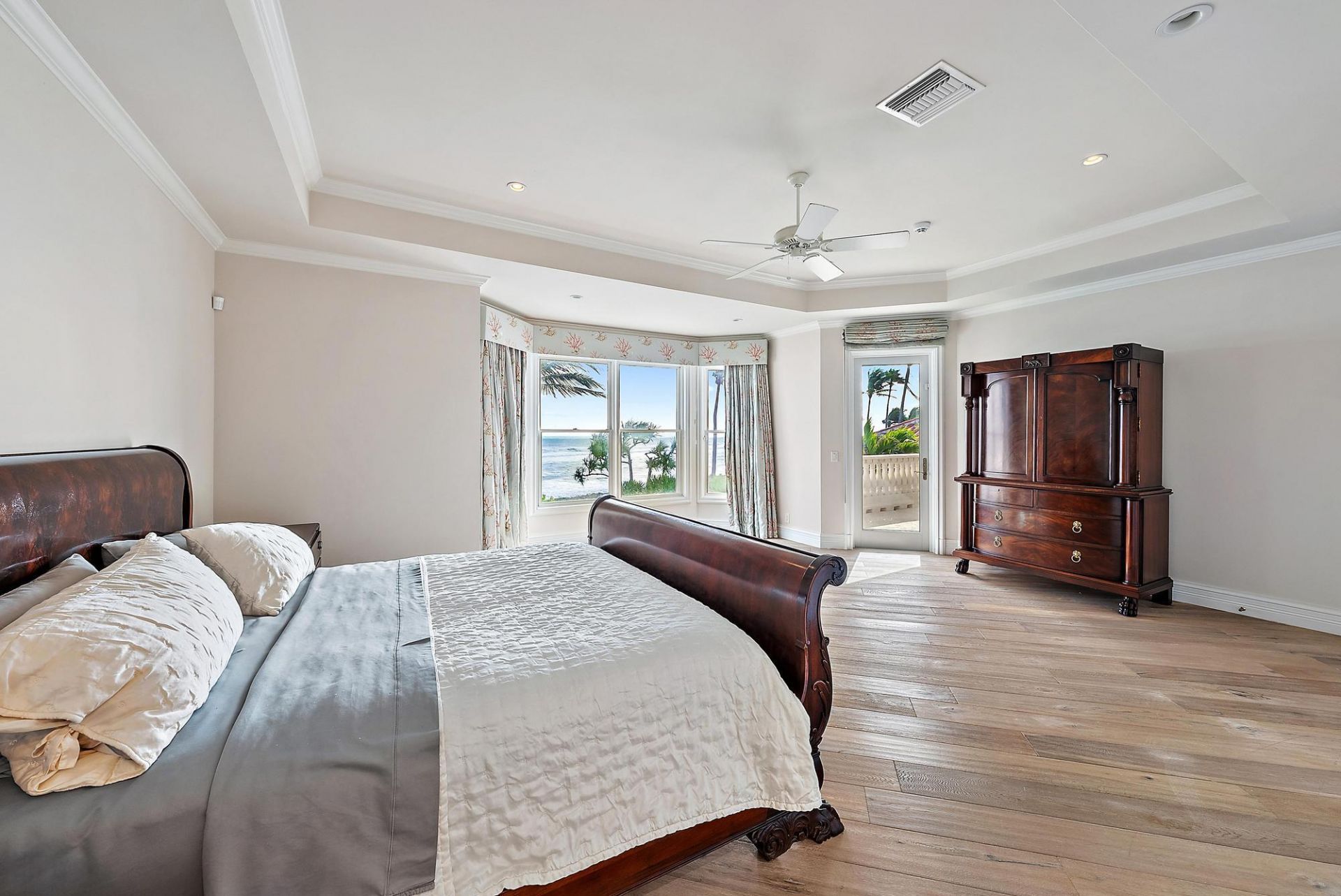 712 Ocean Drive, Juno Beach, FL 33408 Photo