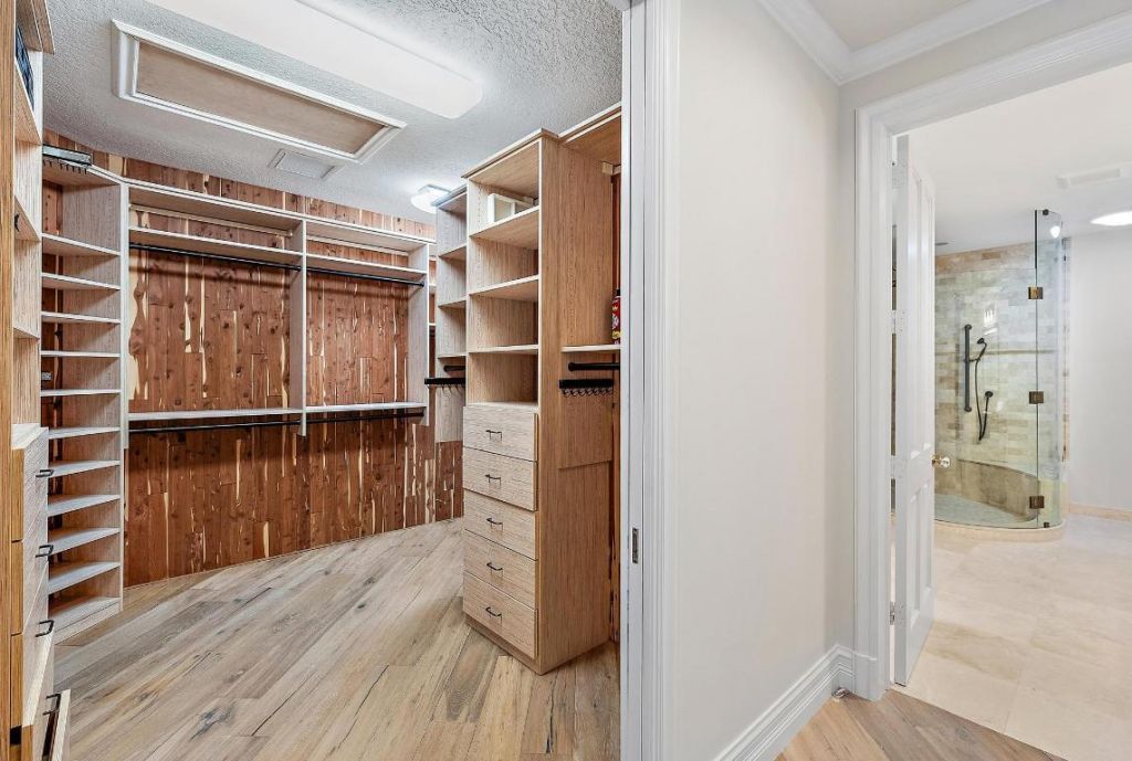 712 Ocean Drive, Juno Beach, FL 33408 Photo