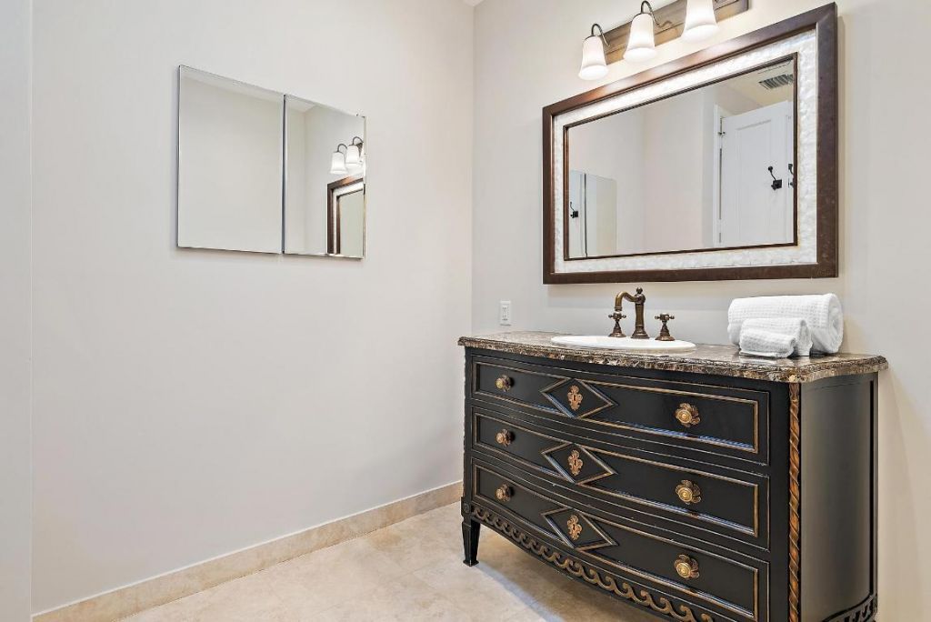 712 Ocean Drive, Juno Beach, FL 33408 Photo