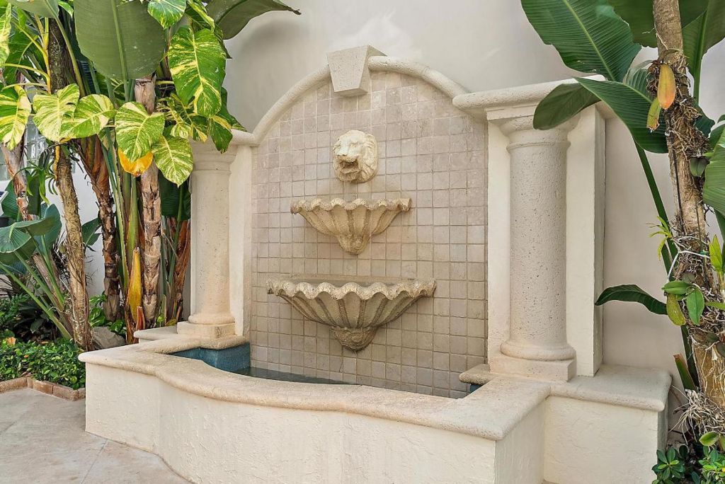 712 Ocean Drive, Juno Beach, FL 33408 Photo