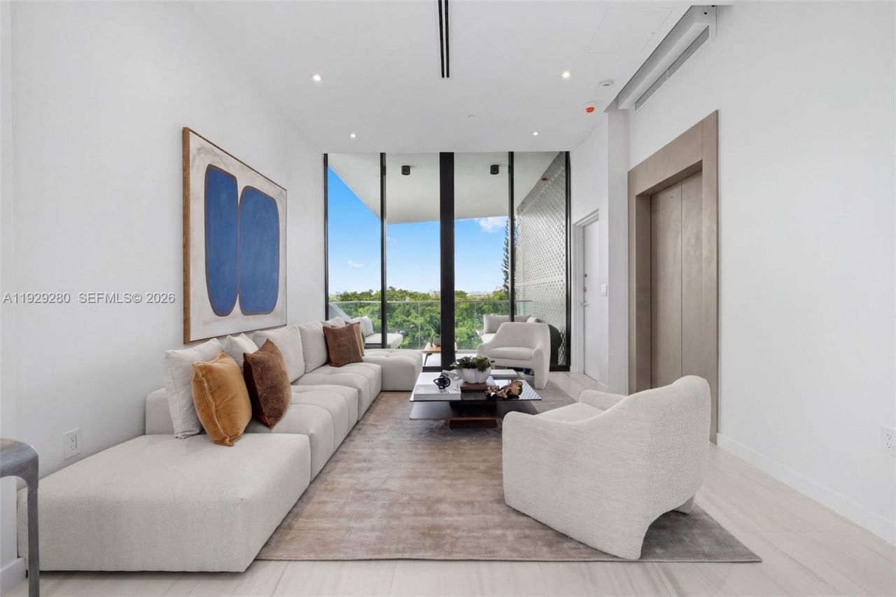 756 84th St, Unit B, Miami Beach, FL 33141 Photo