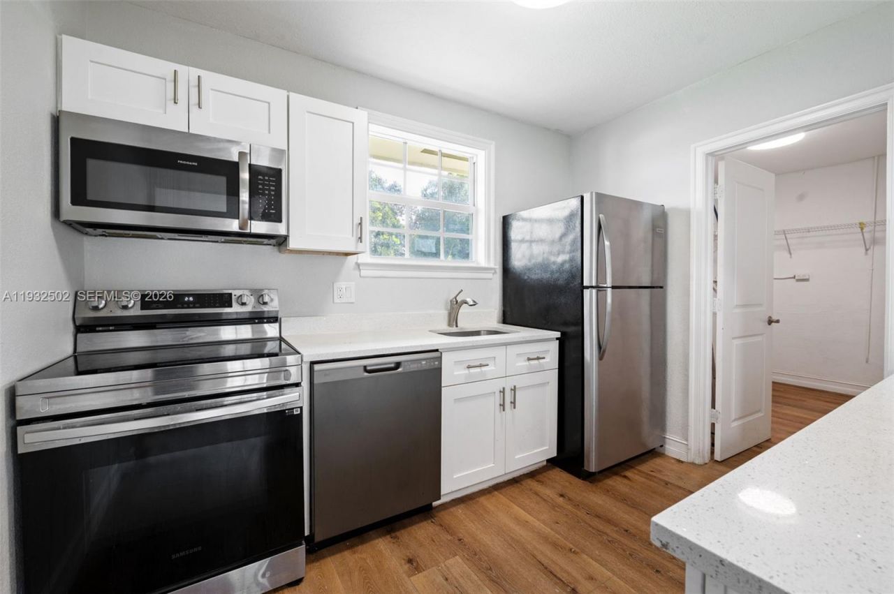 6894 3rd St, Jupiter, FL 33458 Photo